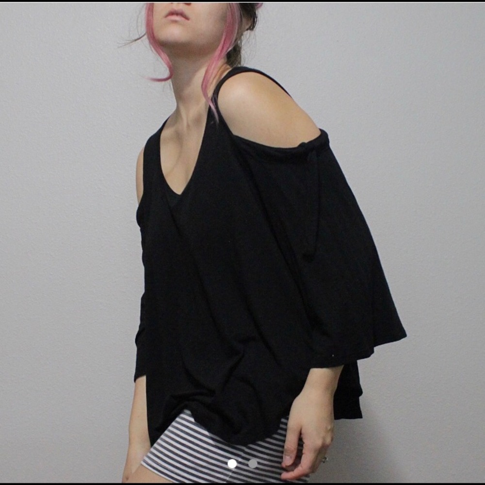 Cold shoulder top